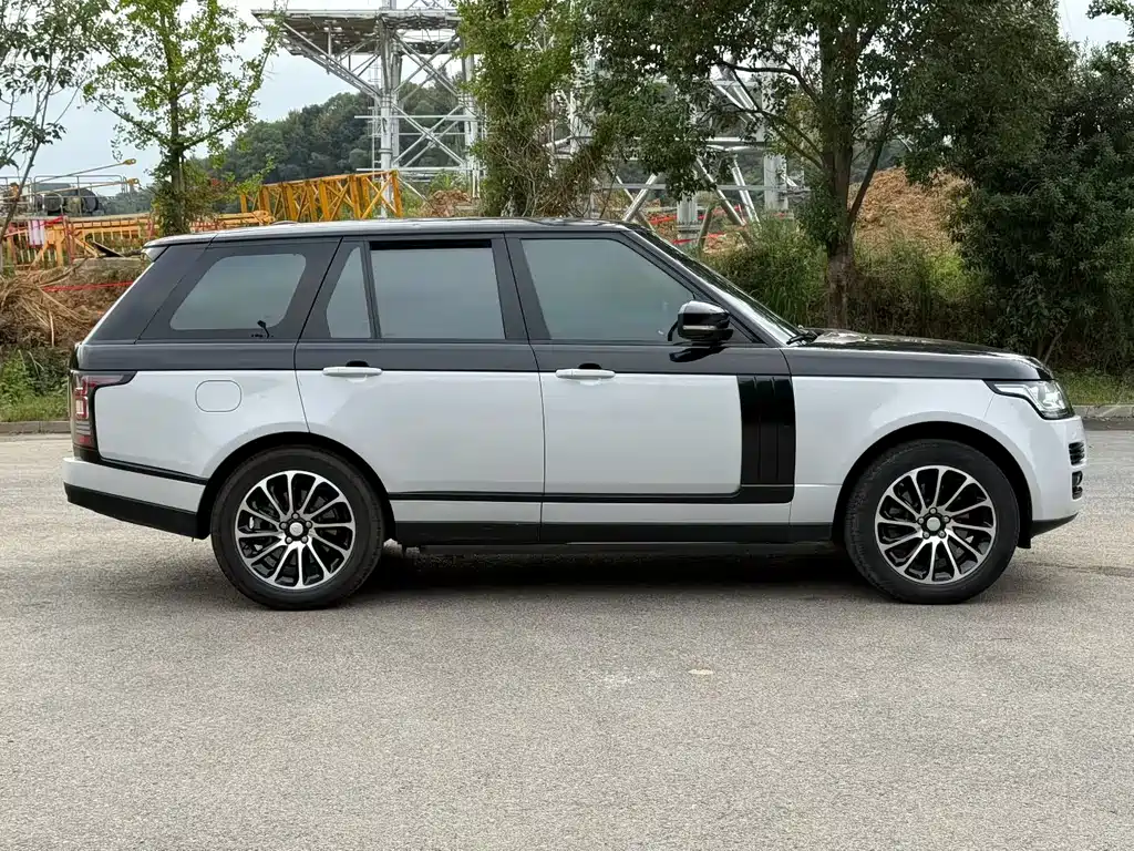 Land Rover Range Rover — миниатюра 3