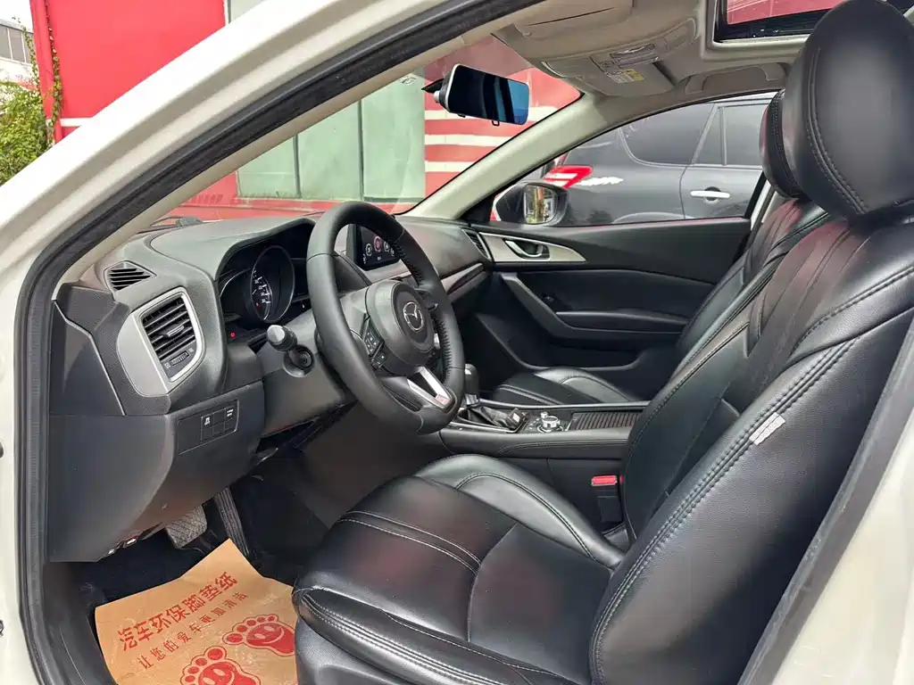 Mazda 3 Axela — миниатюра 8