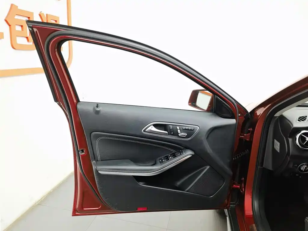Mercedes-Benz GLA 2017 GLA 200