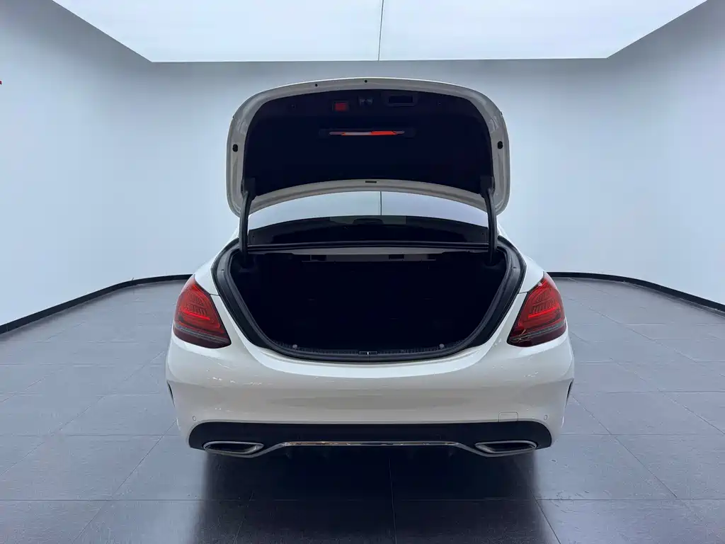 Mercedes-Benz C-Class — миниатюра 29