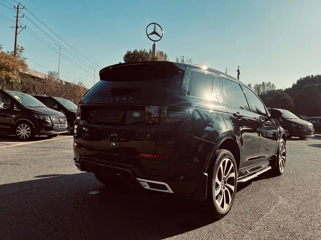 LAND ROVER DISCOVER SPORTS