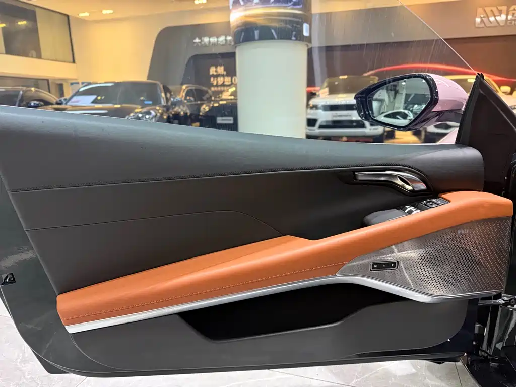 LOTUS SPORTS CAR EMIRA