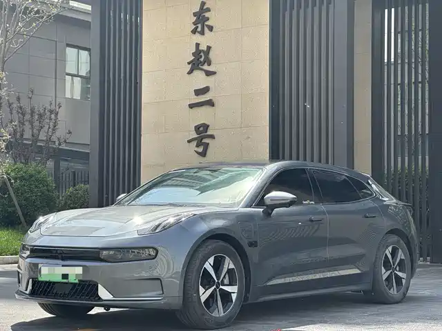 2024 Zeekr 001