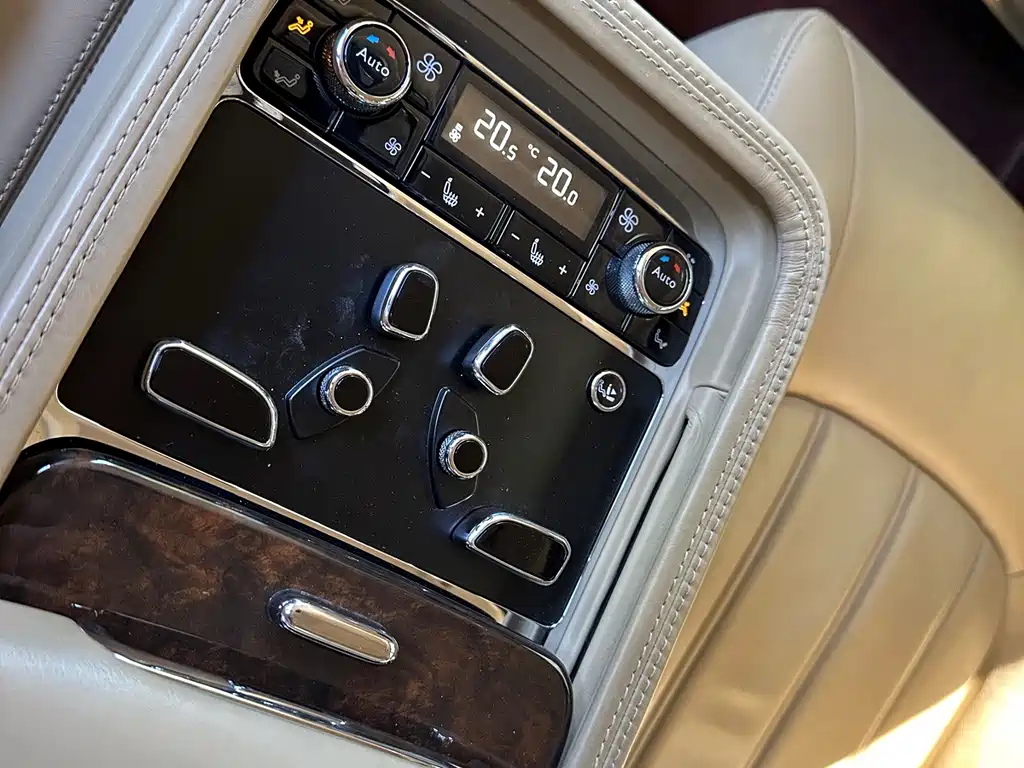 Bentley Mulsanne — миниатюра 13