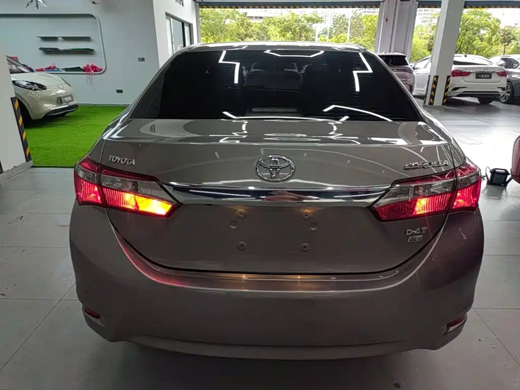 Toyota Corolla — миниатюра 6