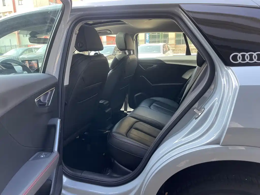 Audi Q2L — миниатюра 6