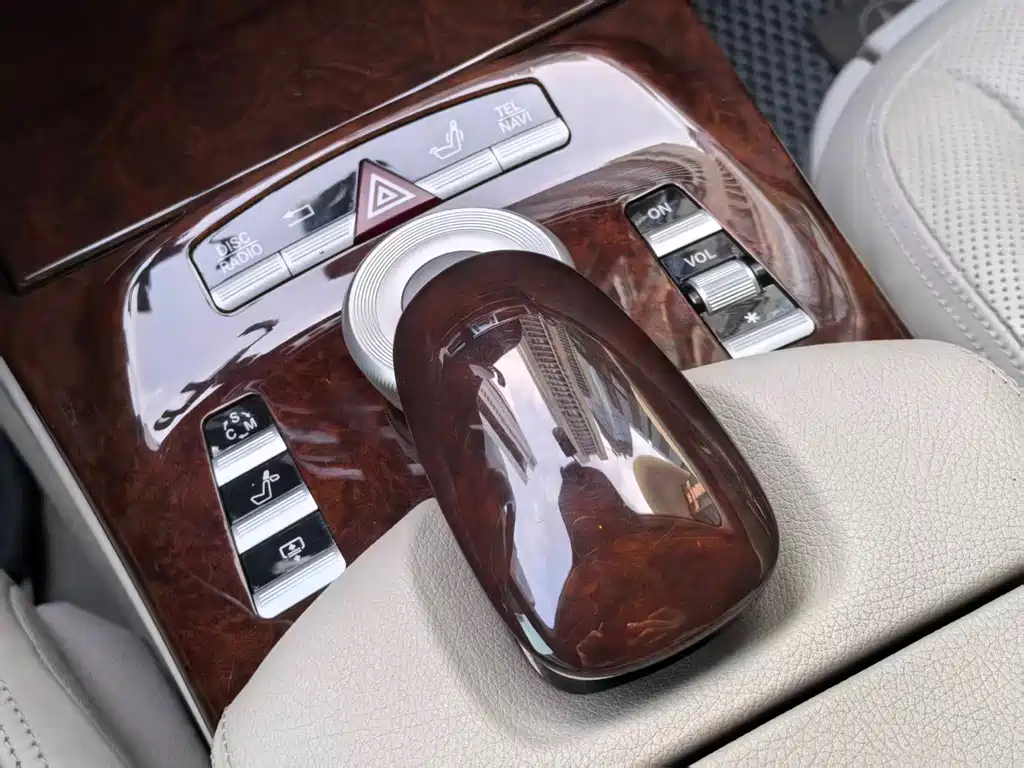 Mercedes-Benz S-Class — миниатюра 22