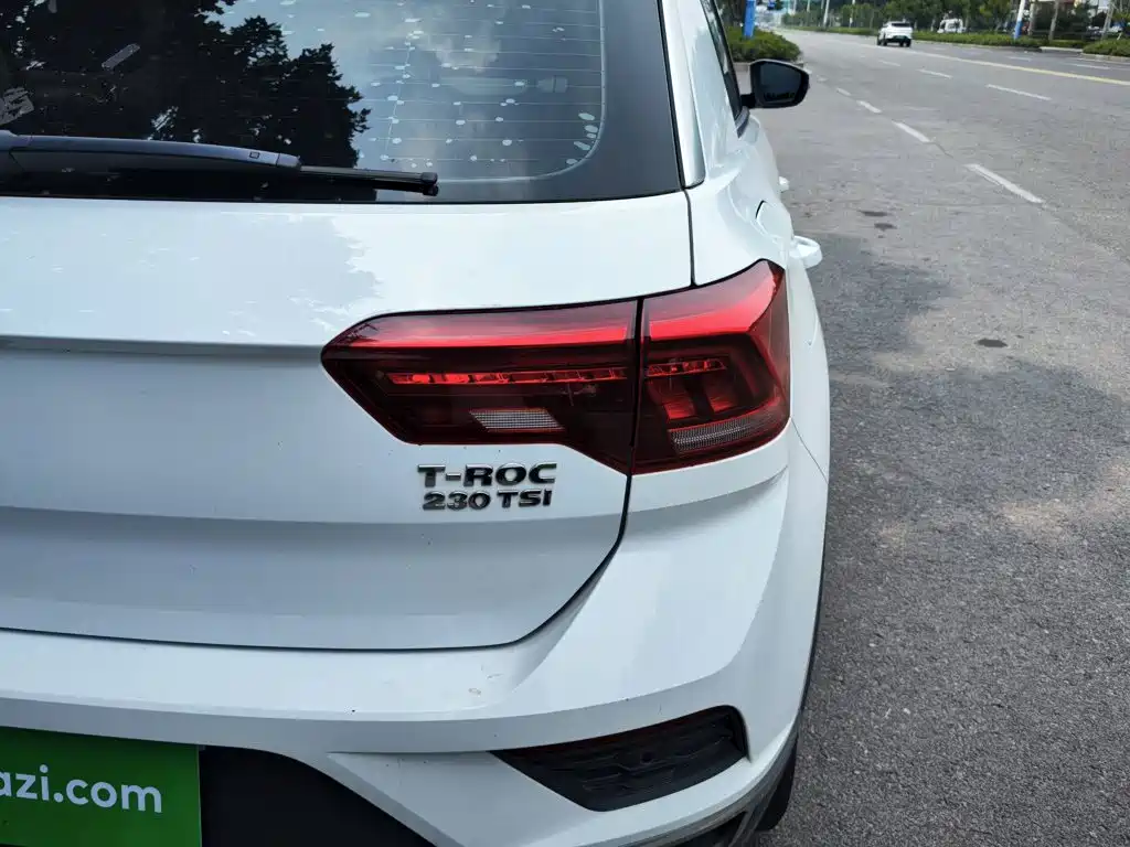Volkswagen T-Roc 2019 230TSI DSG VI