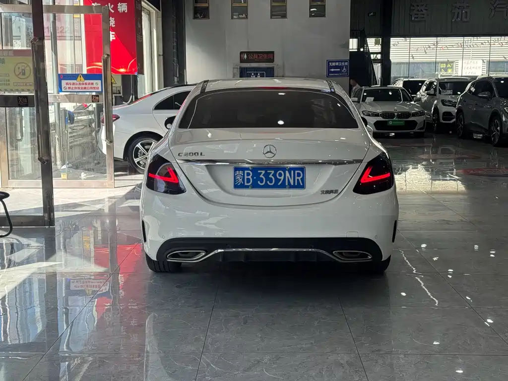 Mercedes-Benz C-Class — миниатюра 7