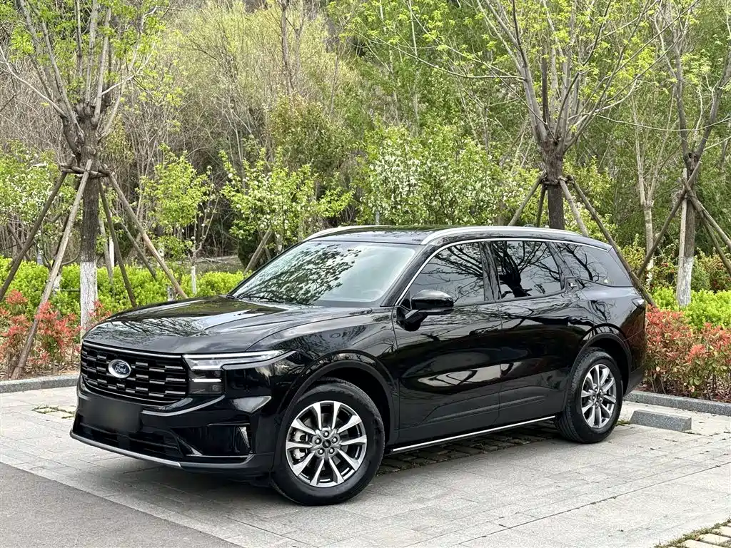 Ford Edge 2025