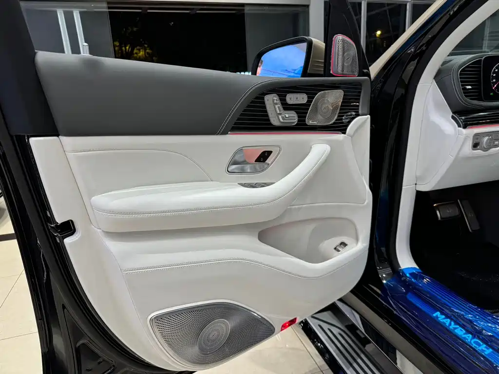Mercedes-Benz GLS — миниатюра 6