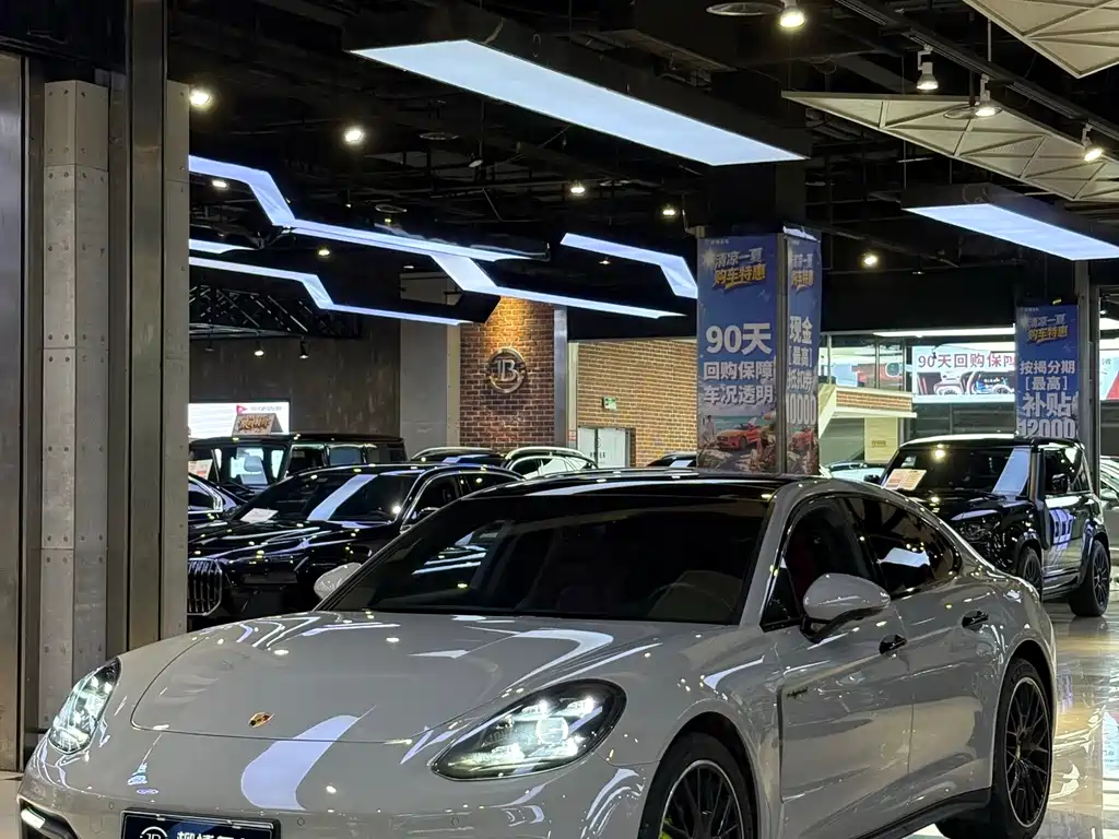 Porsche Panamera Hybrid