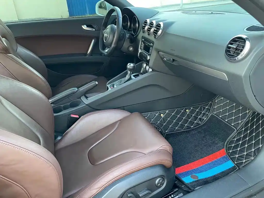 Audi TT — миниатюра 11