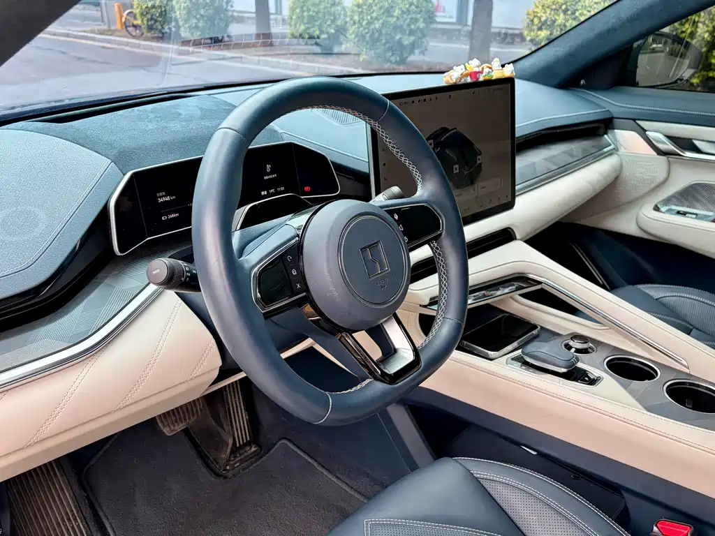 ZEEKR EXTREME KRYPTON 001