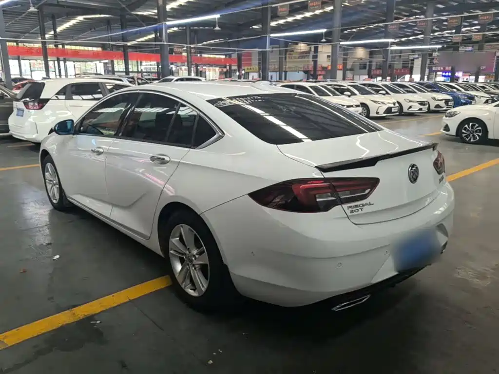 Buick Regal — миниатюра 5