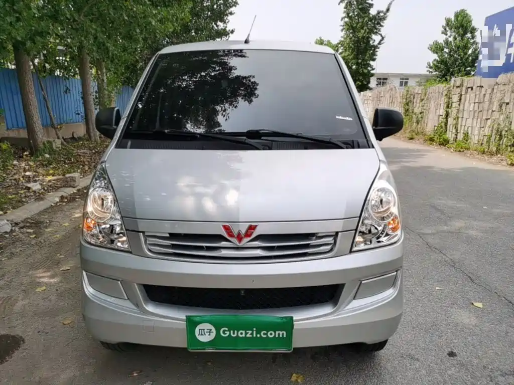 Wuling RongguangS S 2023 1.5L 5/7 мест
