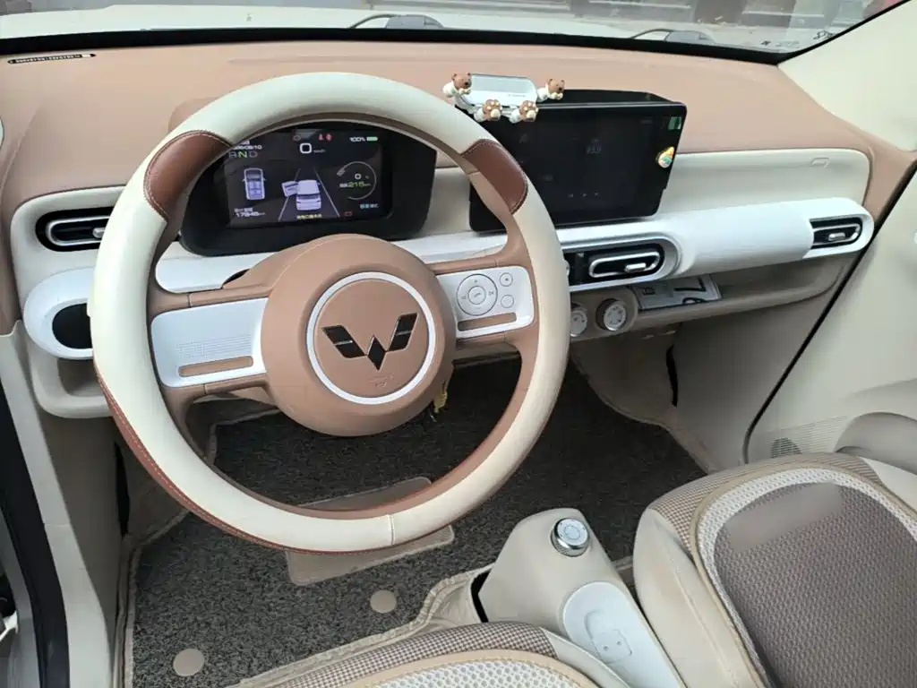 Wuling MINIEV — миниатюра 10