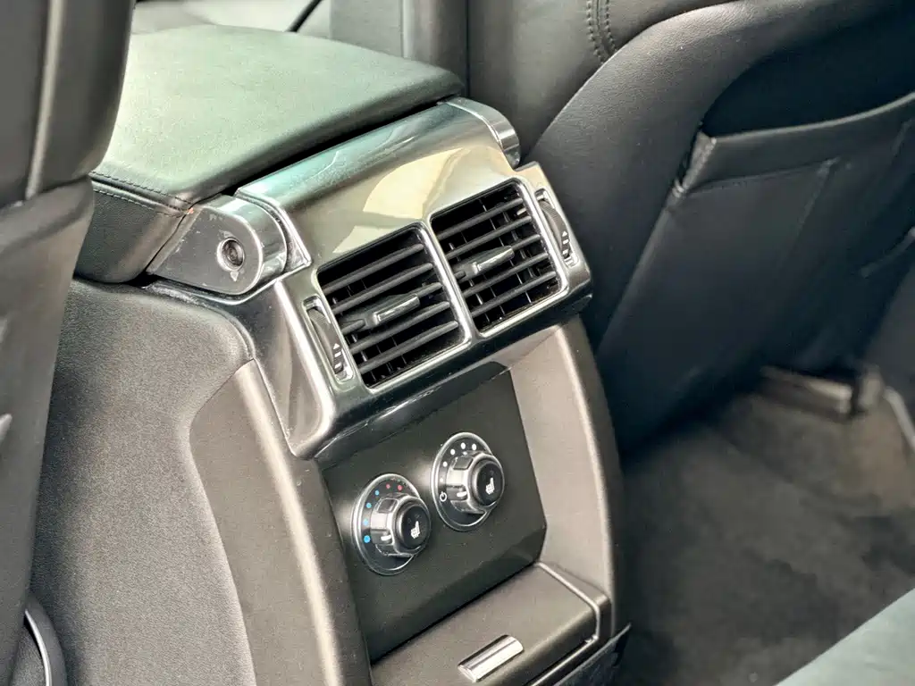 Land Rover Range Rover — миниатюра 41