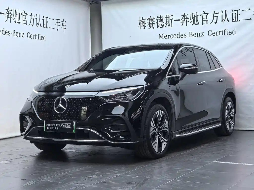 Mercedes-Benz EQE SUV