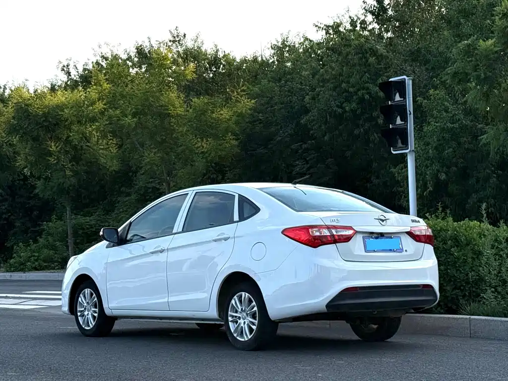 Haima Haima M3 — миниатюра 4