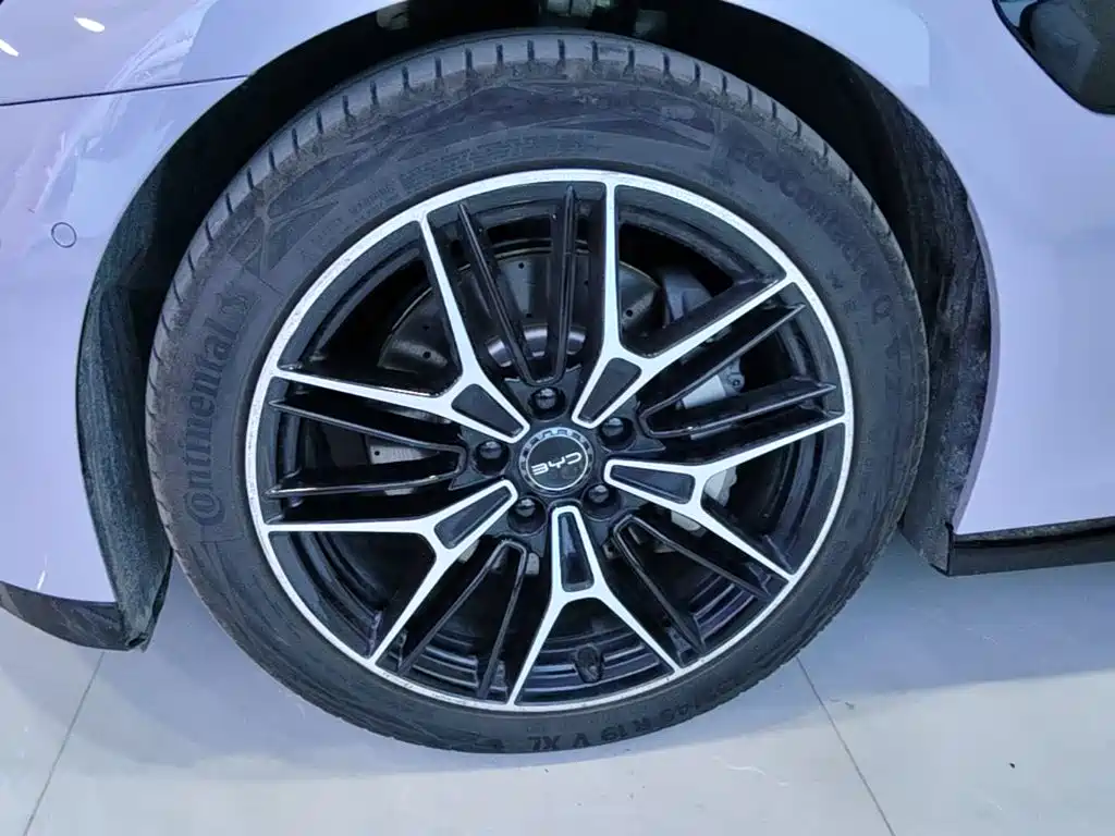 BYD Seal — миниатюра 23