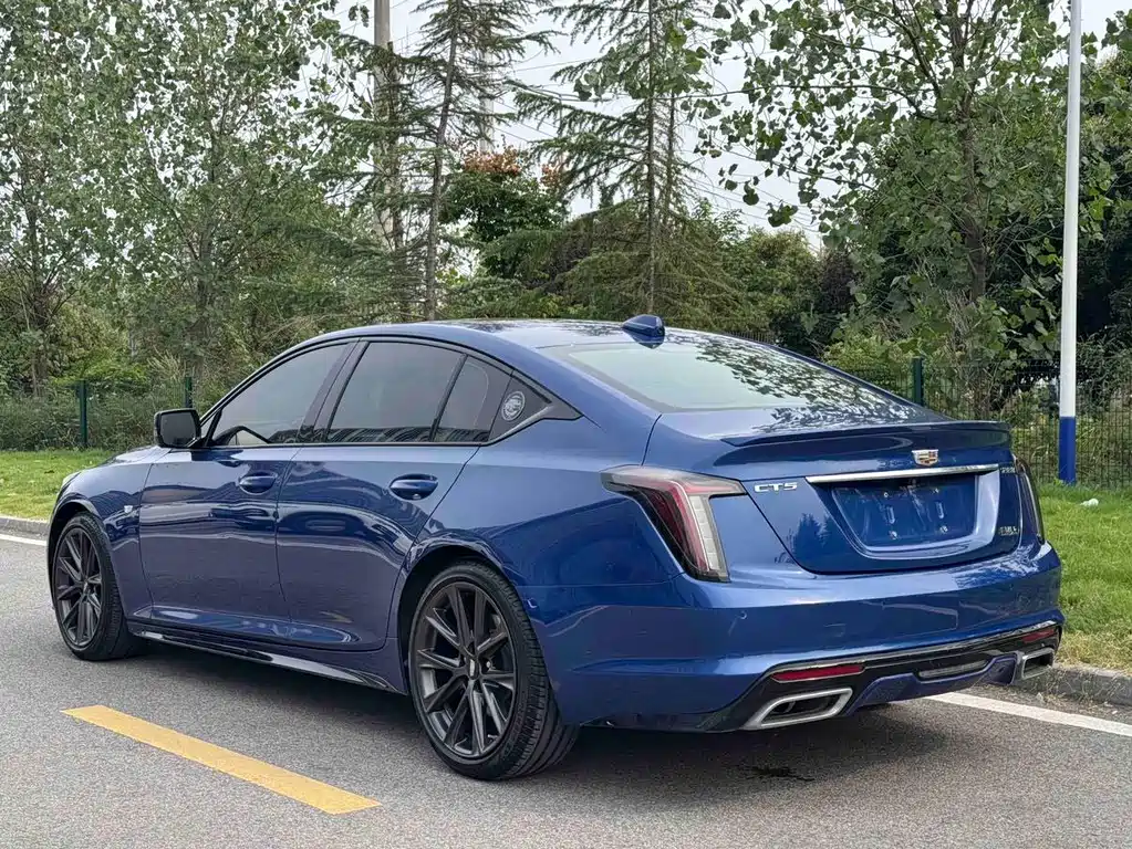 Cadillac CT5 — миниатюра 8