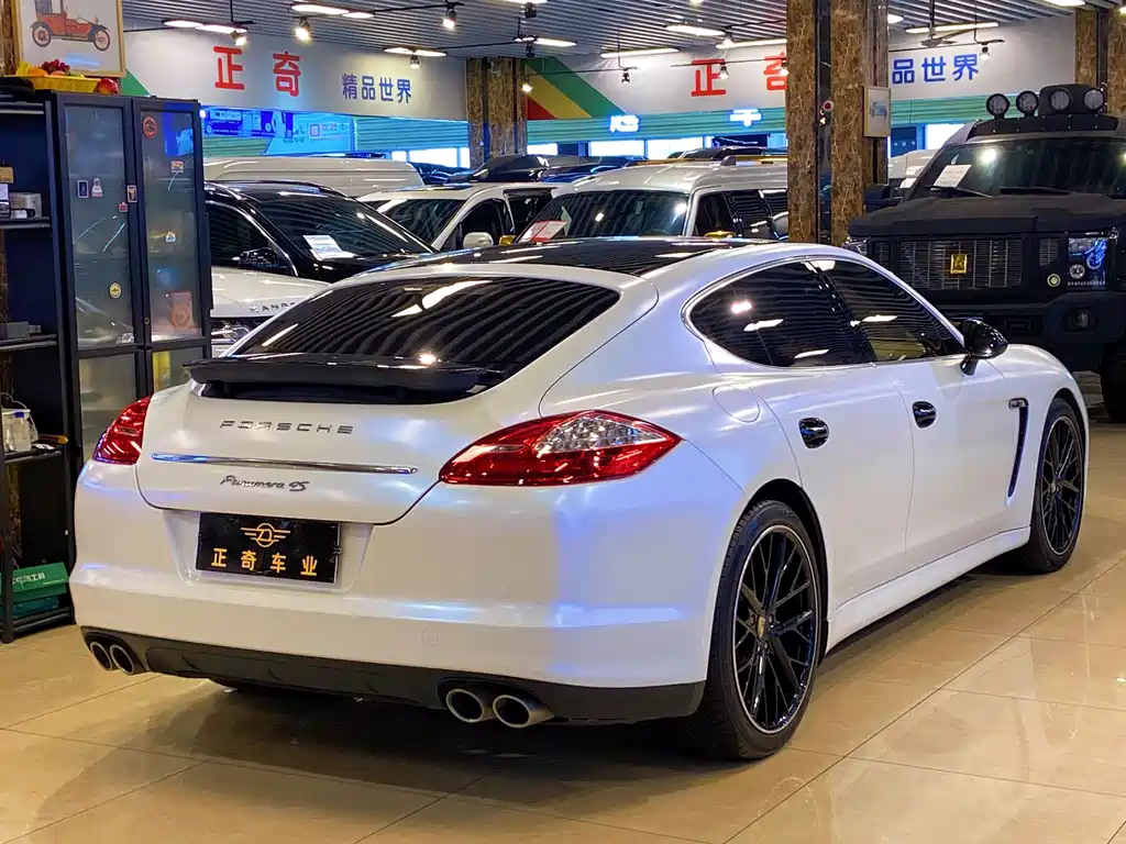 Porsche Panamera — миниатюра 6