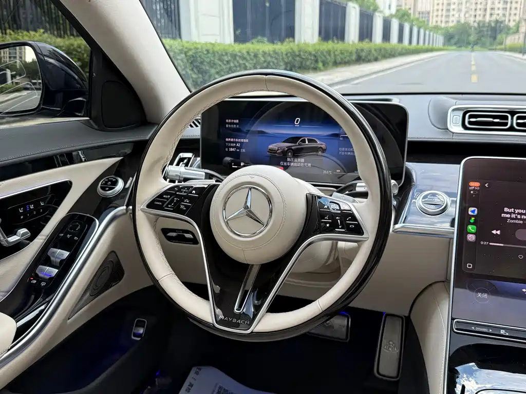 Mercedes-Benz S-Class — миниатюра 12