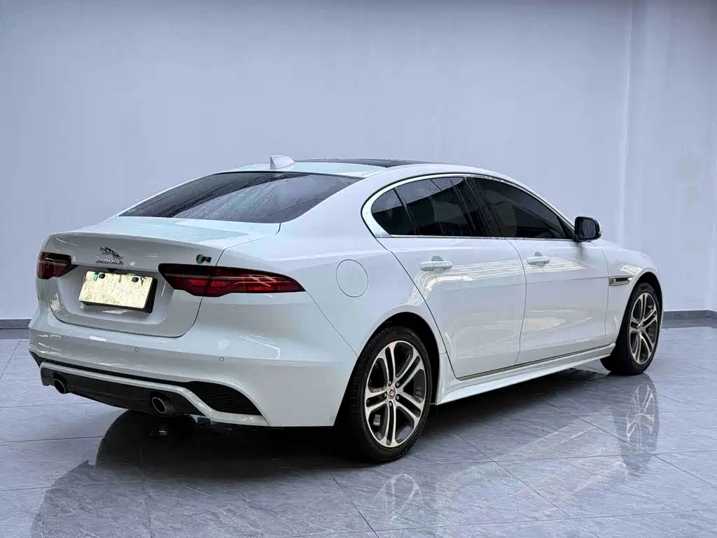 Jaguar XEL — миниатюра 10