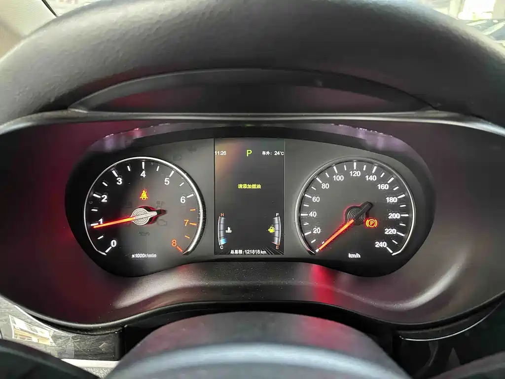 BYD MAX — миниатюра 8