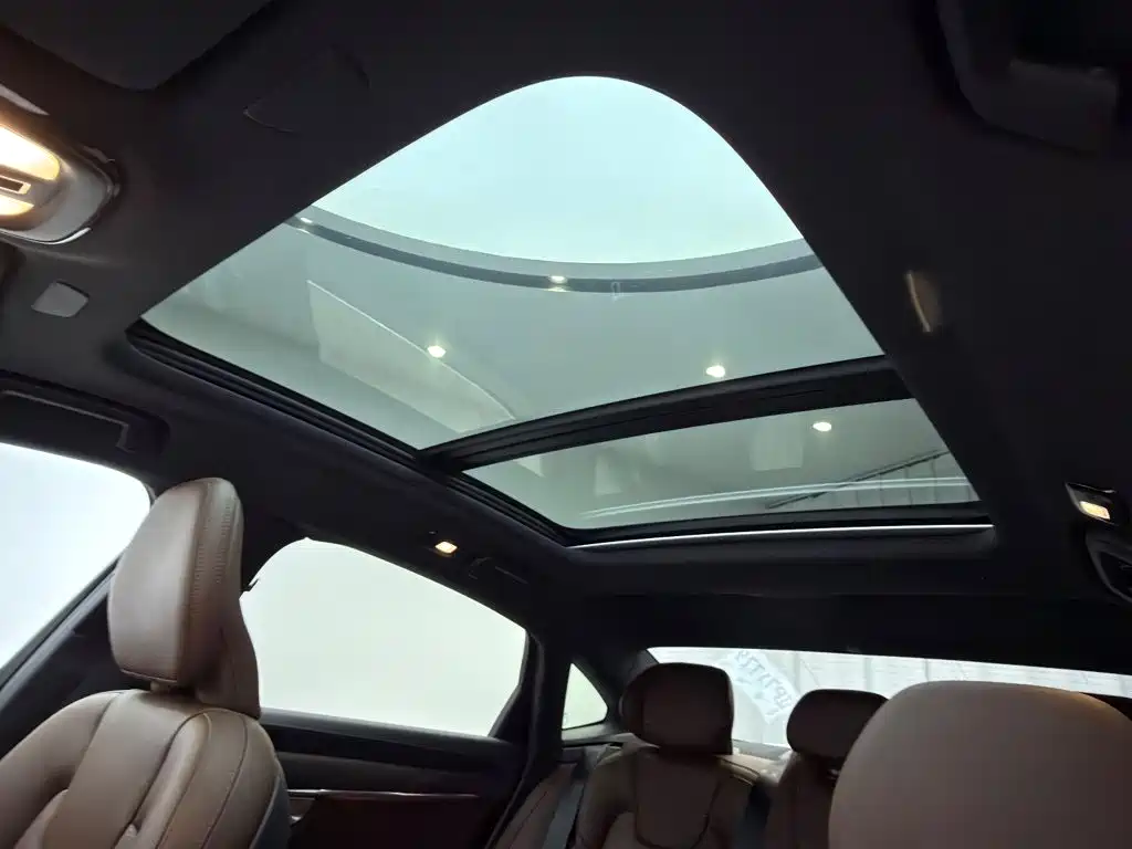 Volvo S90 PHEV — миниатюра 13