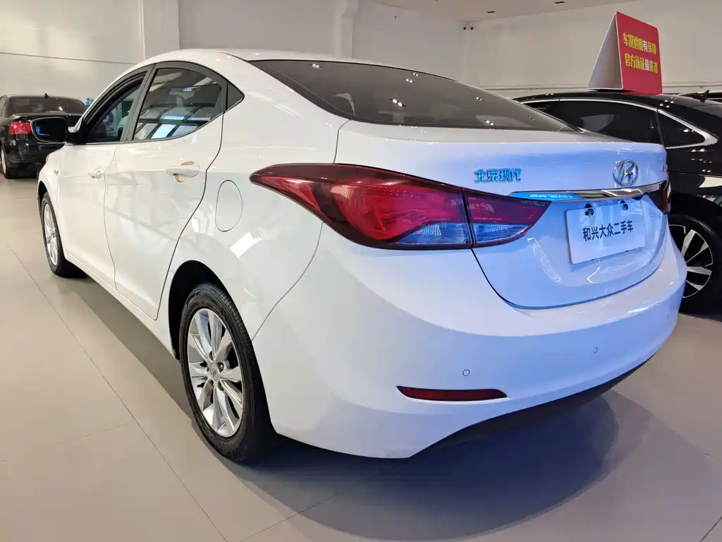 Hyundai Elantra Langdong — миниатюра 5