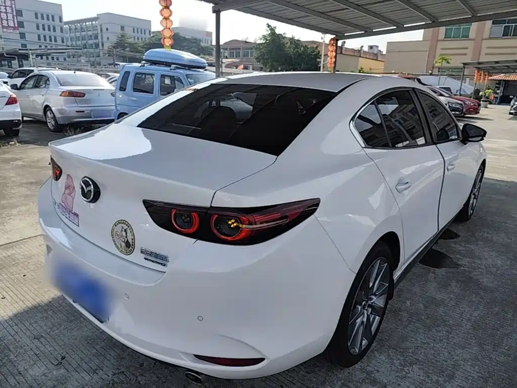 Mazda 3 Axela — миниатюра 7
