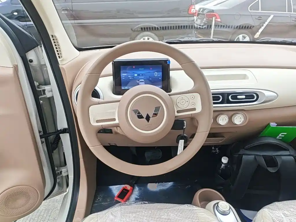 Wuling MINIEV — миниатюра 11
