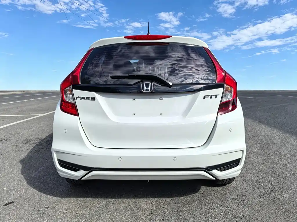 Honda Fit — миниатюра 8