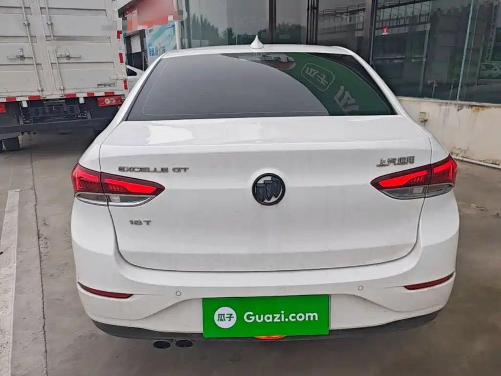 Buick Excelle — миниатюра 6