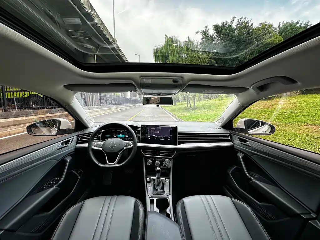 Volkswagen Sagitar — миниатюра 17
