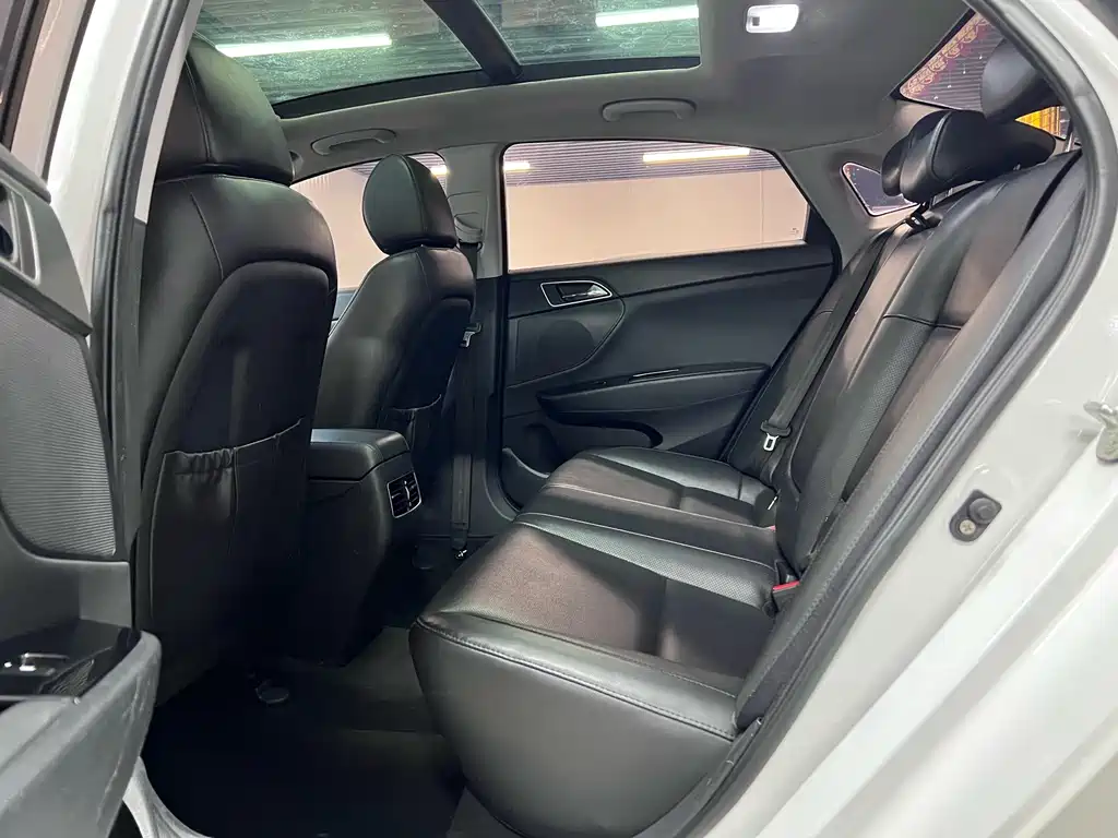 Hyundai Mistra — миниатюра 5