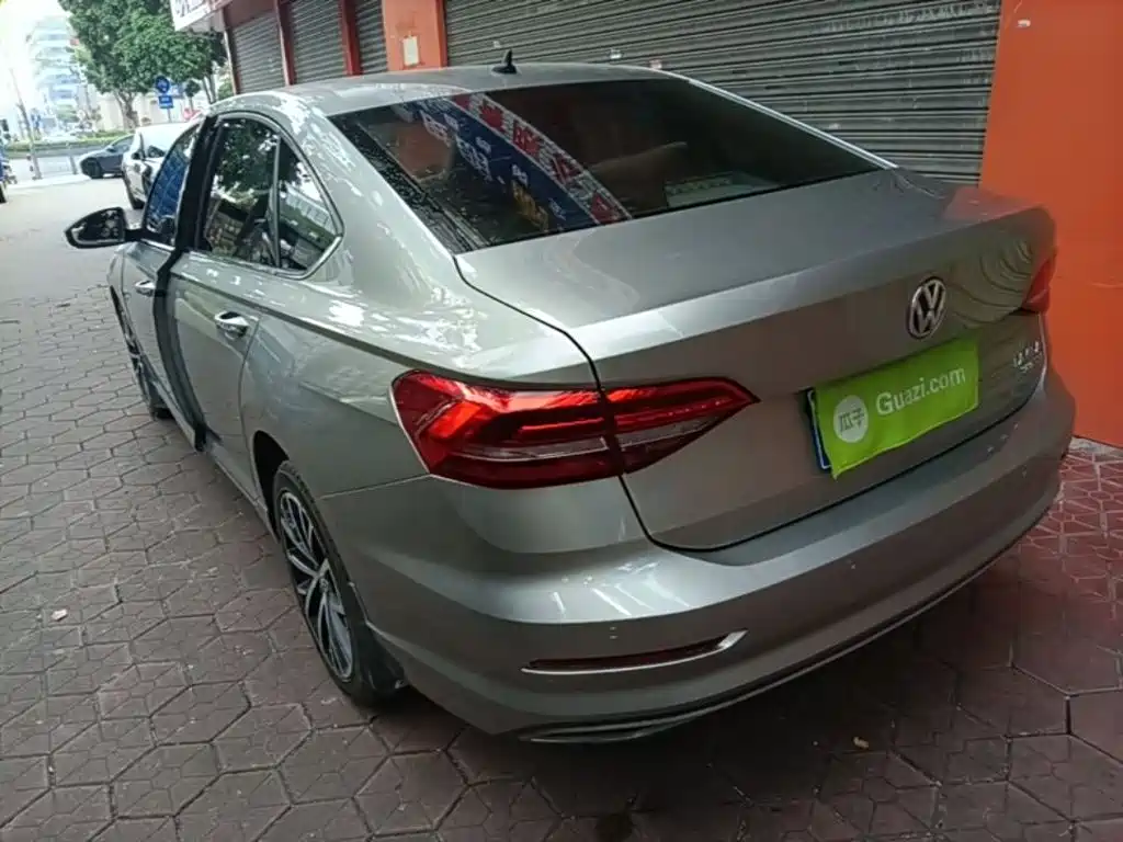 Volkswagen Lavida — миниатюра 5