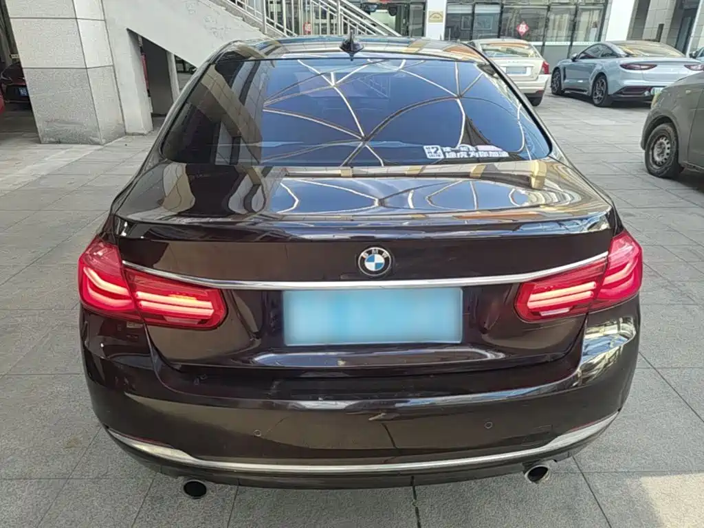 BMW 3 Series — миниатюра 6