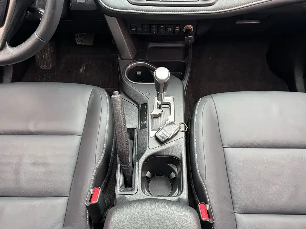 Toyota RAV4 — миниатюра 26