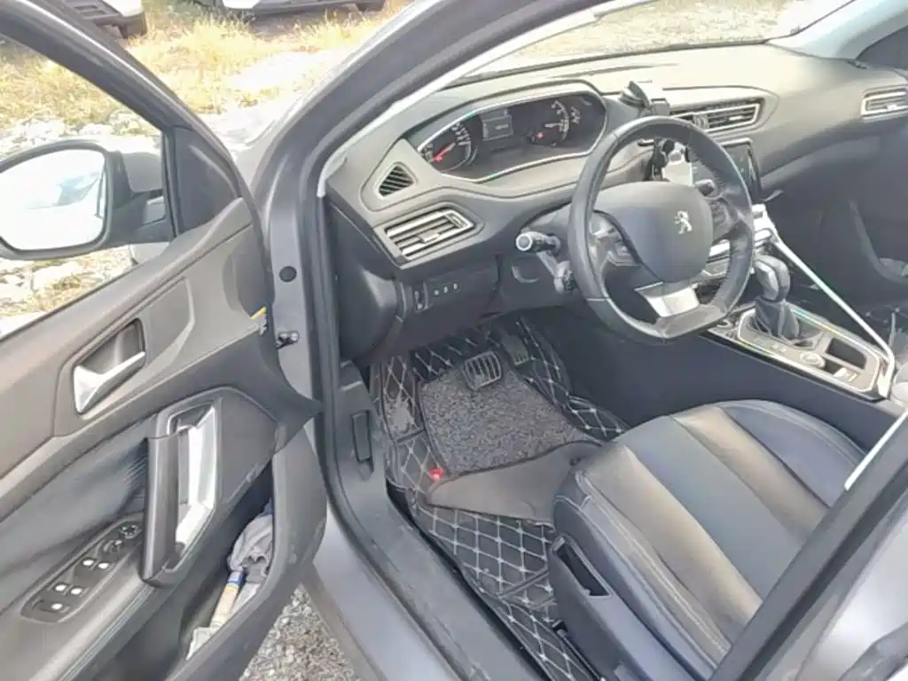 Peugeot 308 — миниатюра 16