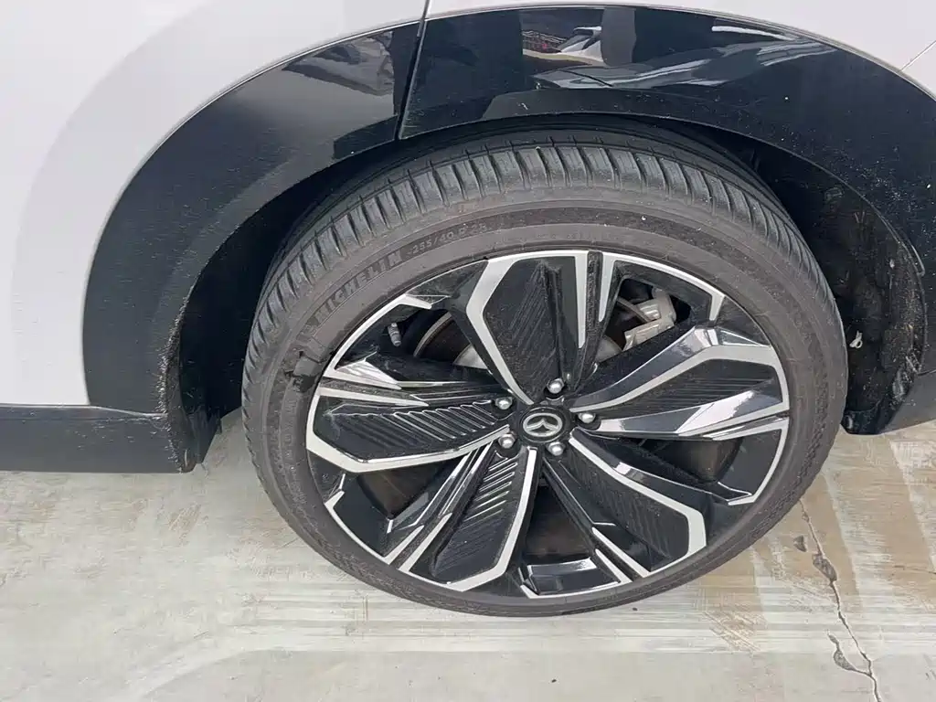 Mazda EZ-60 — миниатюра 9