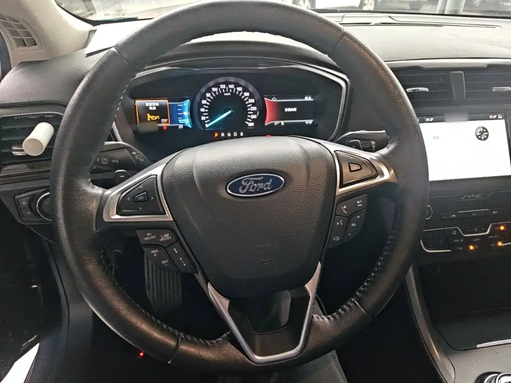 Ford Mondeo — миниатюра 11