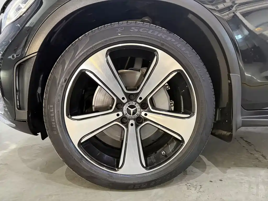 Mercedes-Benz GLC — миниатюра 10
