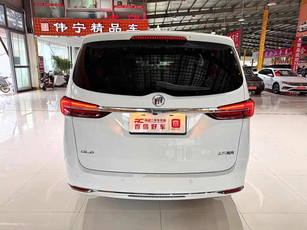 Buick GL8 2023 Luxury