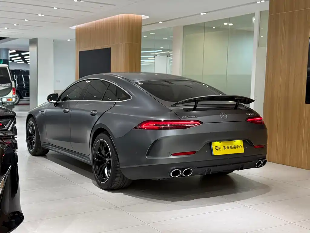 MERCEDES-BENZ AMG GT