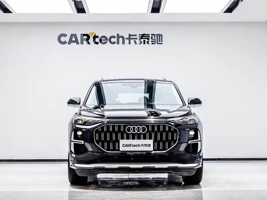Купить Audi Q6