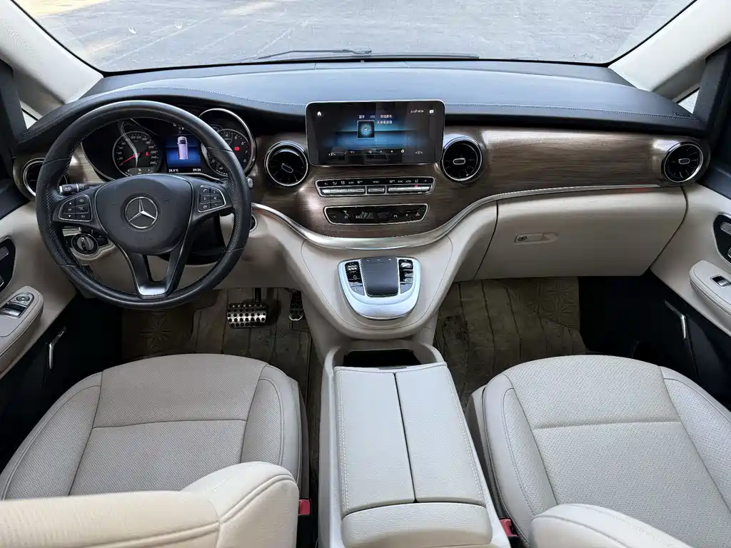 Mercedes-Benz V-Class — миниатюра 4