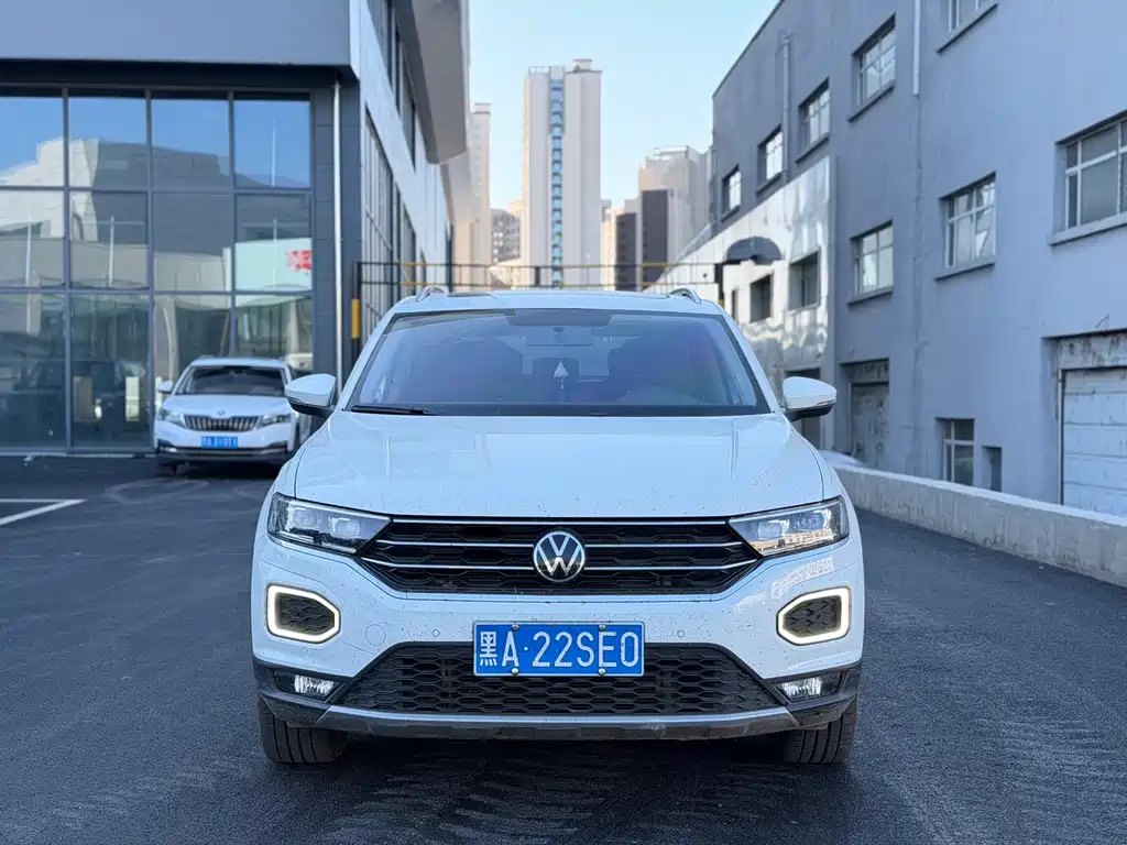 Volkswagen T-Roc 2022 — фото 2
